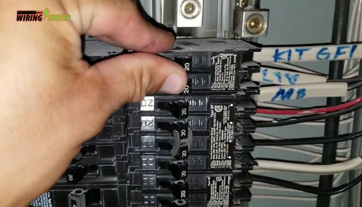 How To Remove A Circuit Breaker From A Panel Box